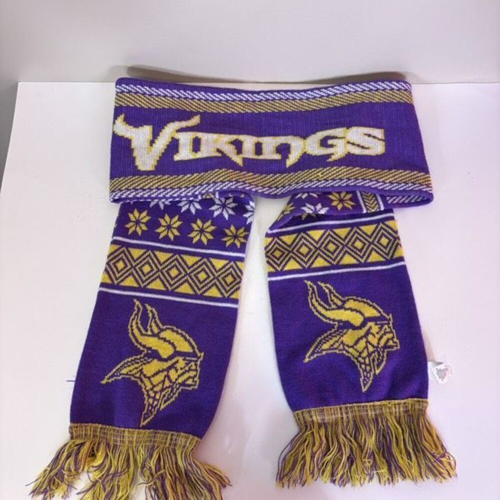 Minnesota Vikings‎ Football NFL Purple & Yellow Winter Scarf